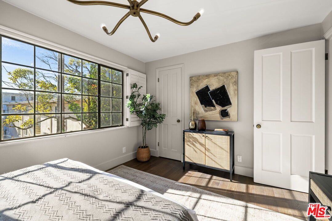 202 San Vicente Blvd Unit: 6