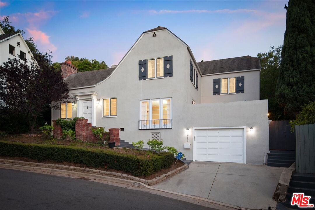 3479 Oak Glen Dr