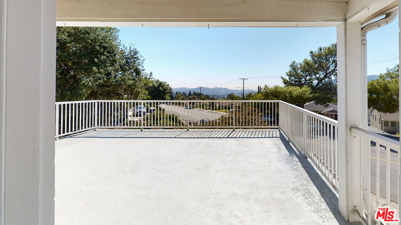 3461 Santa Carlotta St