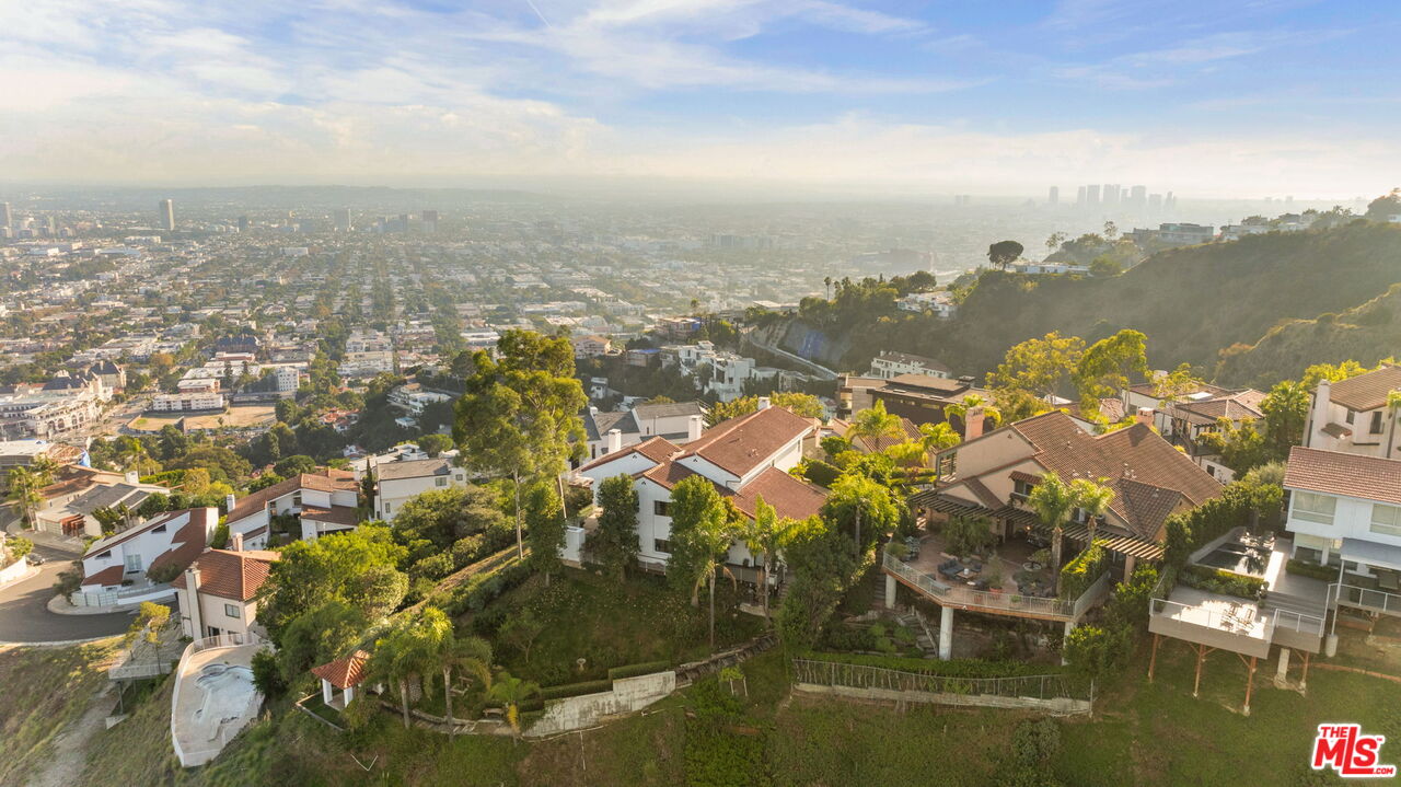 1888 N Crescent Heights Blvd