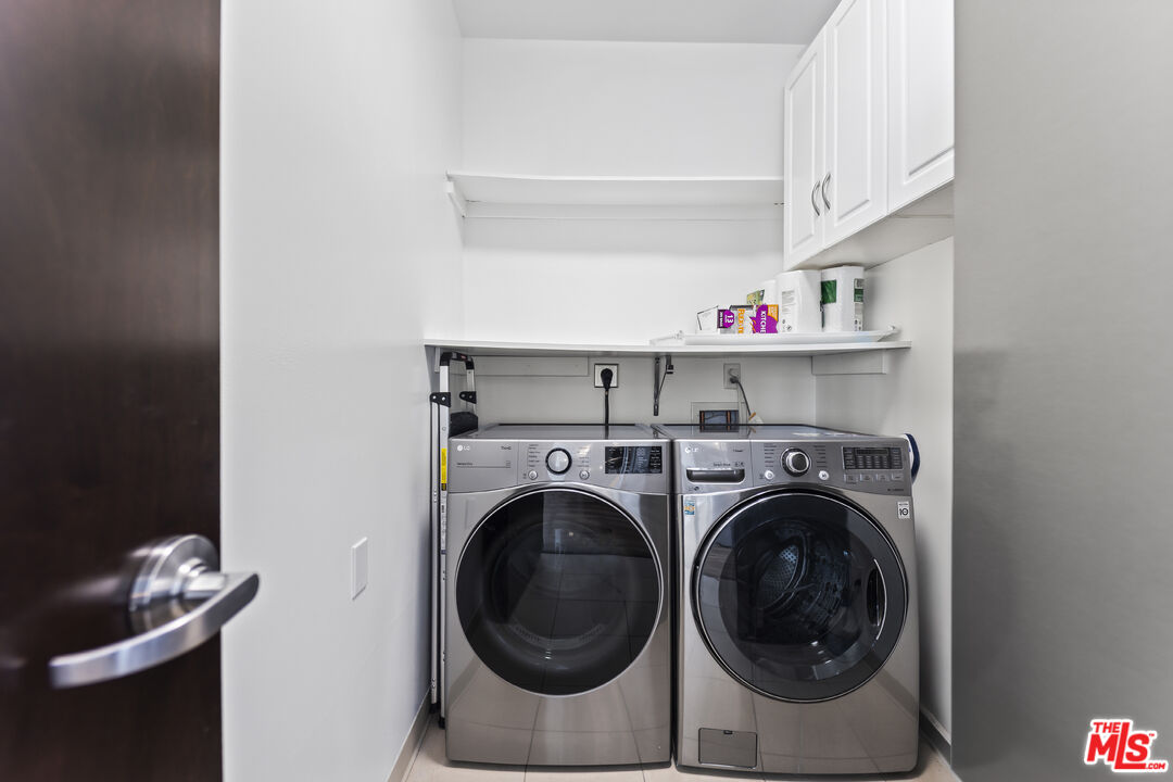 1100 S Hope St Unit: PH105