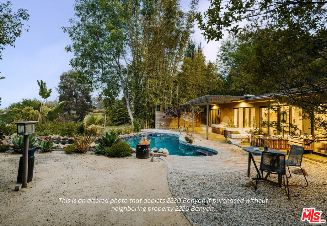 2230 Banyan Dr