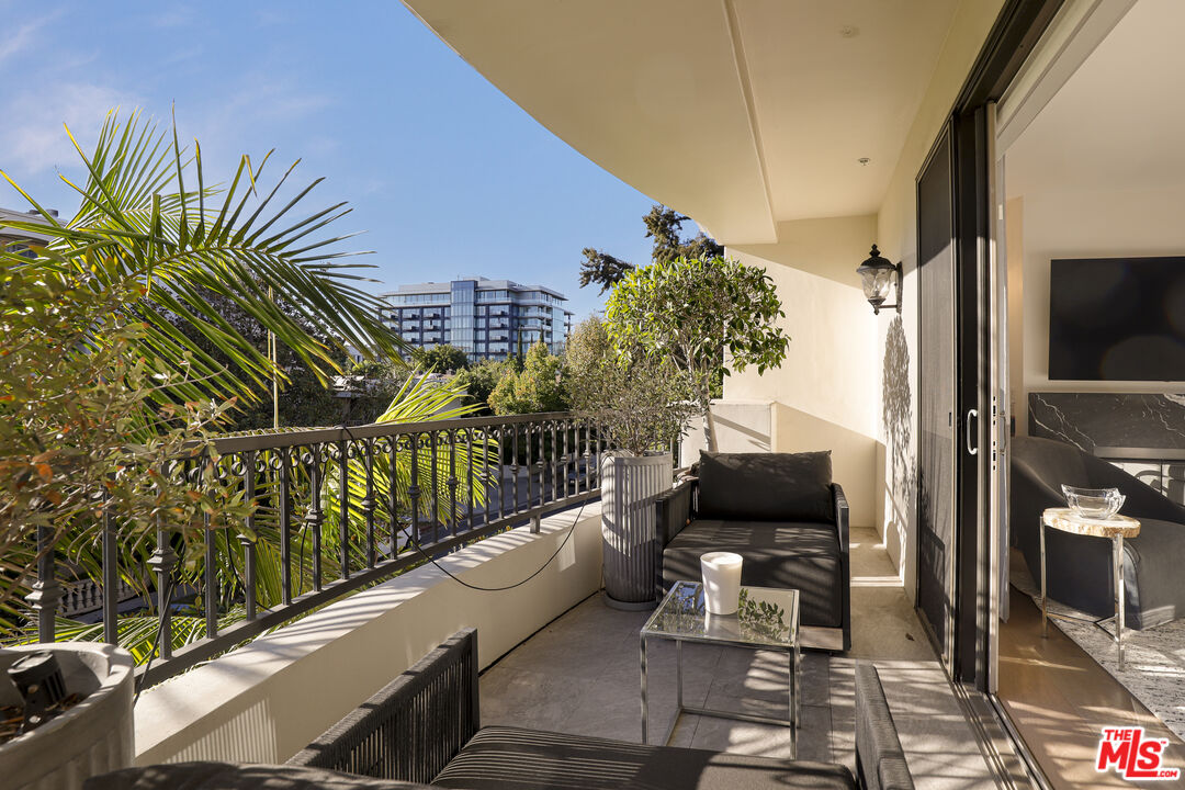 122 N Clark Dr Unit: 306