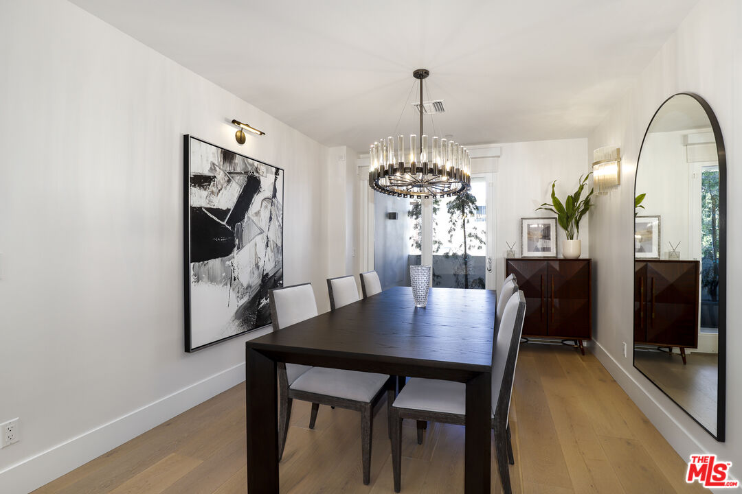 122 N Clark Dr Unit: 306