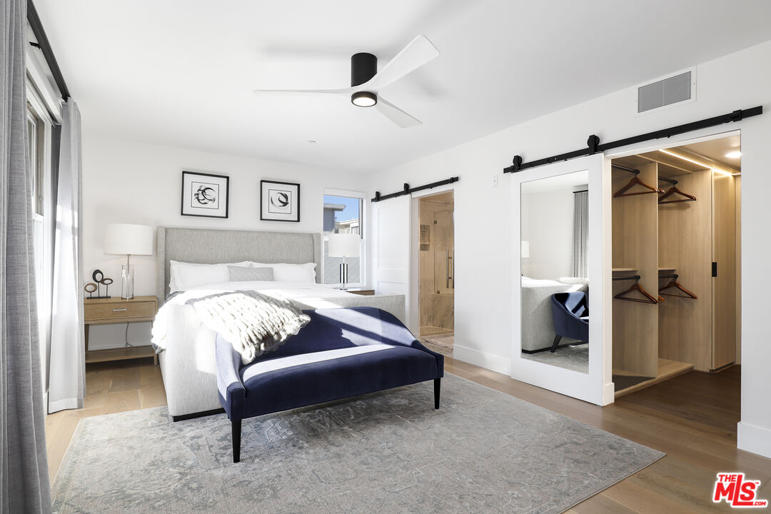 122 N Clark Dr Unit: 306