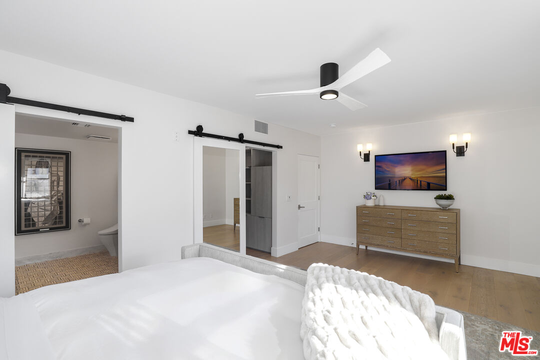 122 N Clark Dr Unit: 306