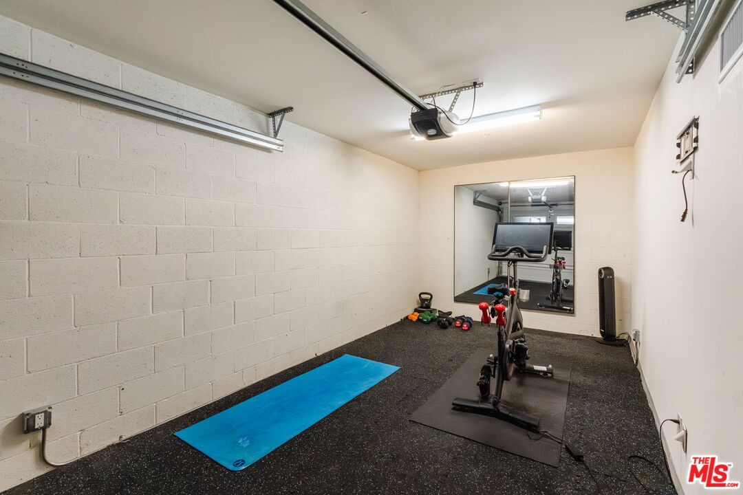 1619 Artesia Blvd Unit: A