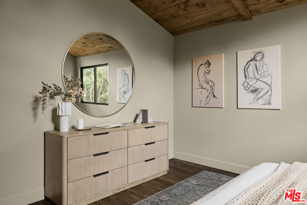 12406 La Maida Street