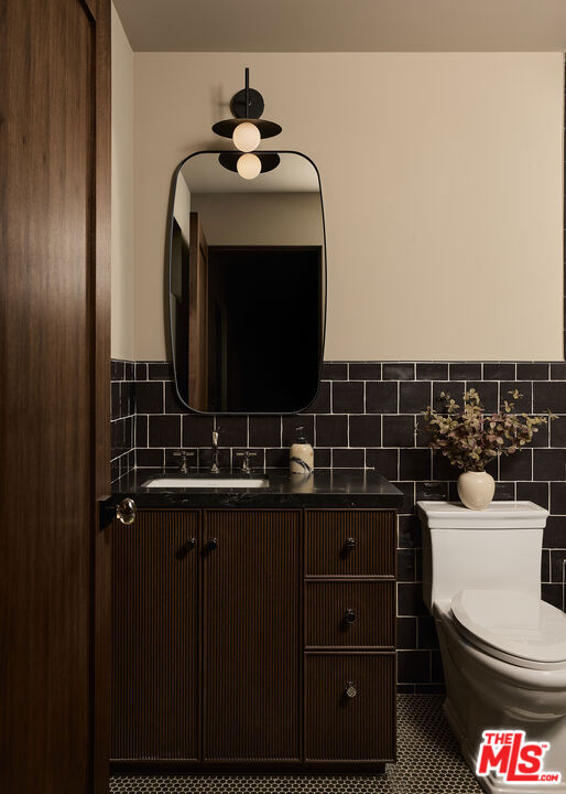 12406 La Maida Street