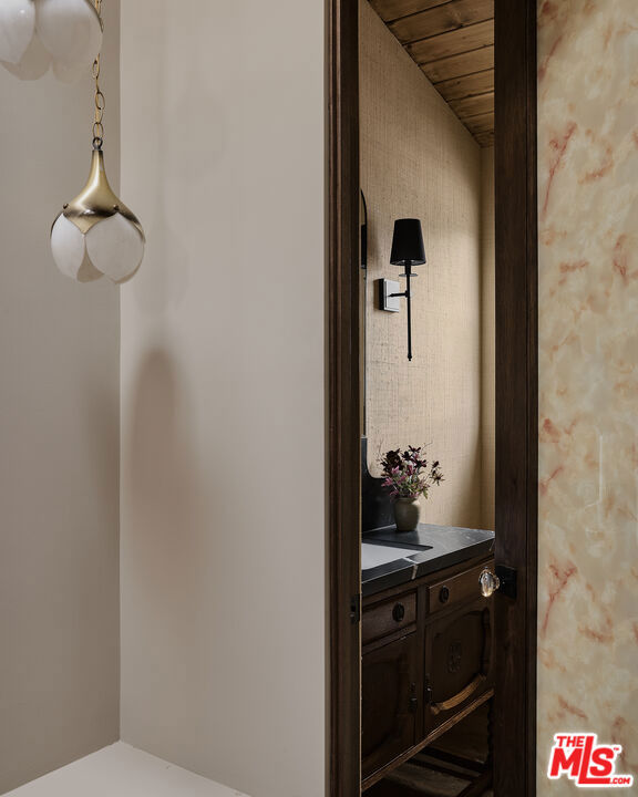 12406 La Maida Street