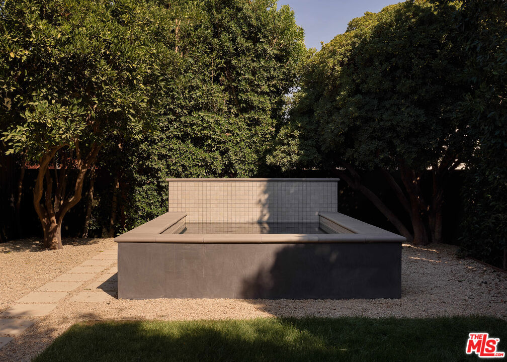 12406 La Maida Street