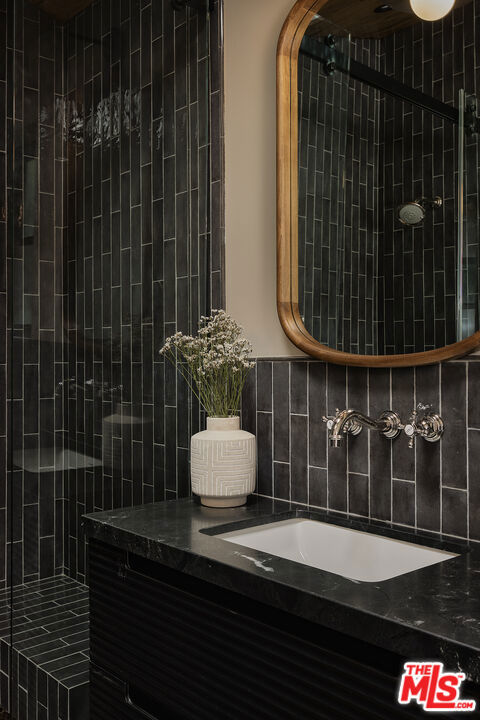 12406 La Maida Street