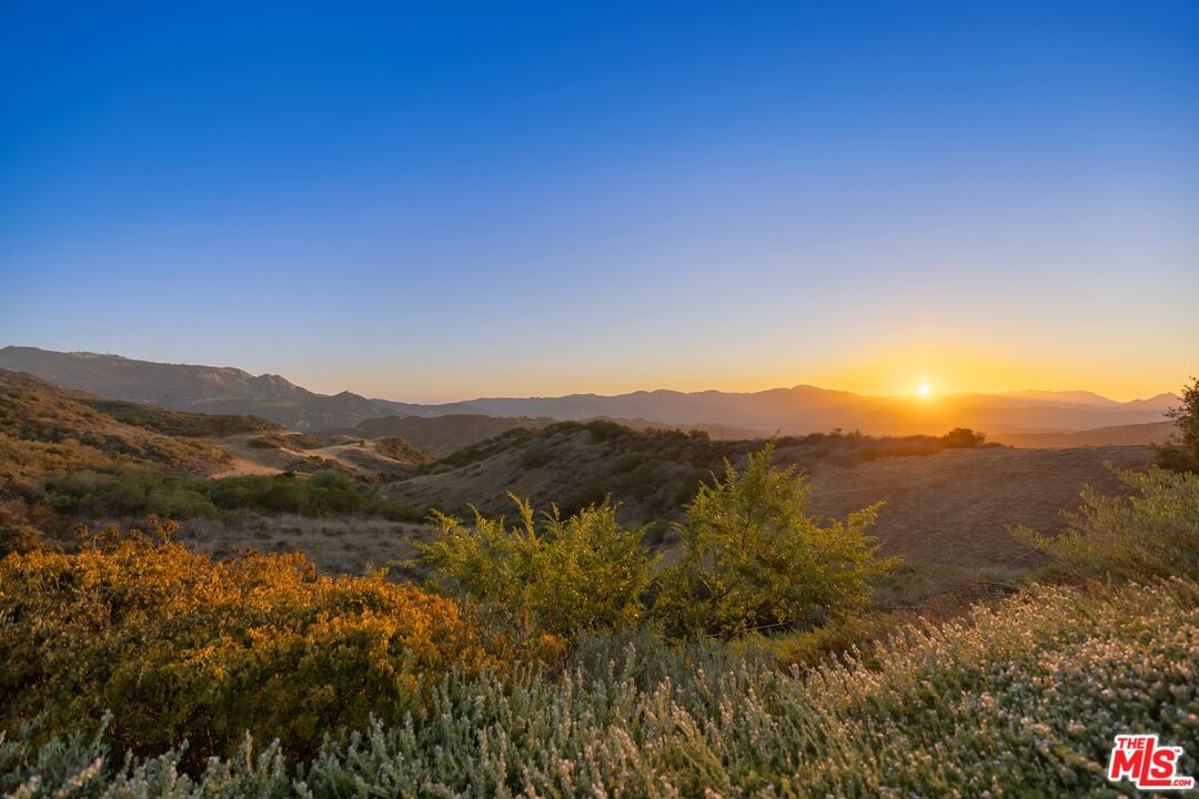 3011 Mountain Park Dr