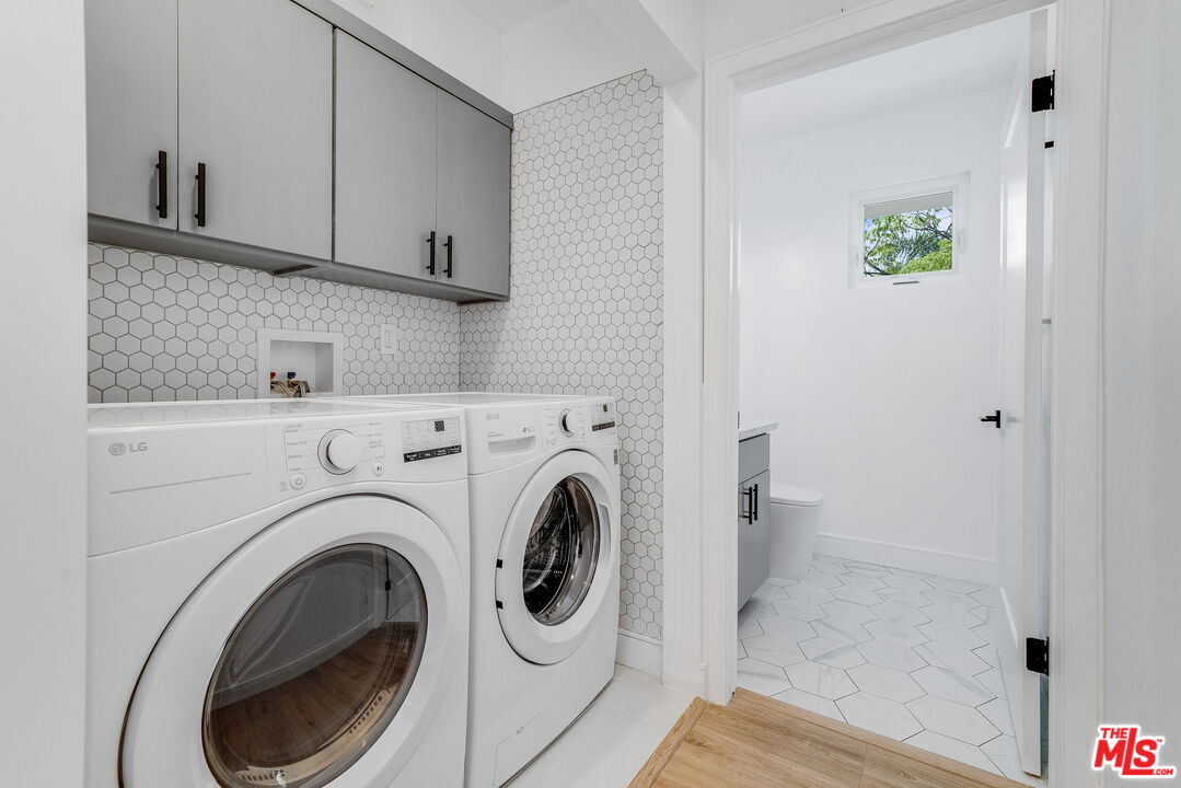 1433 S Crescent Heights Blvd