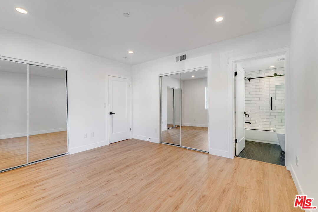 1433 S Crescent Heights Blvd