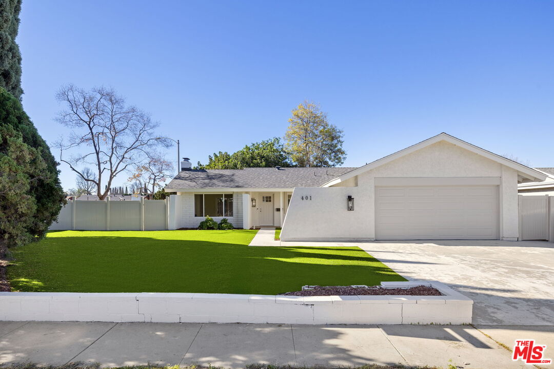 401 N Deerfield St