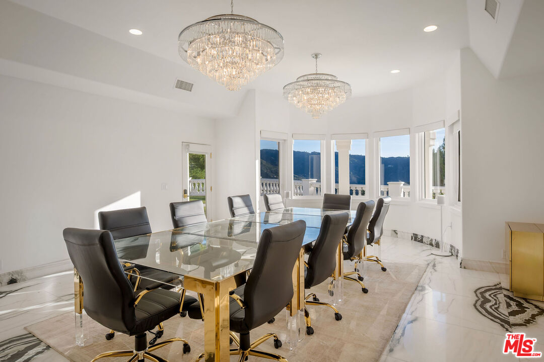 25665 Mulholland Hwy