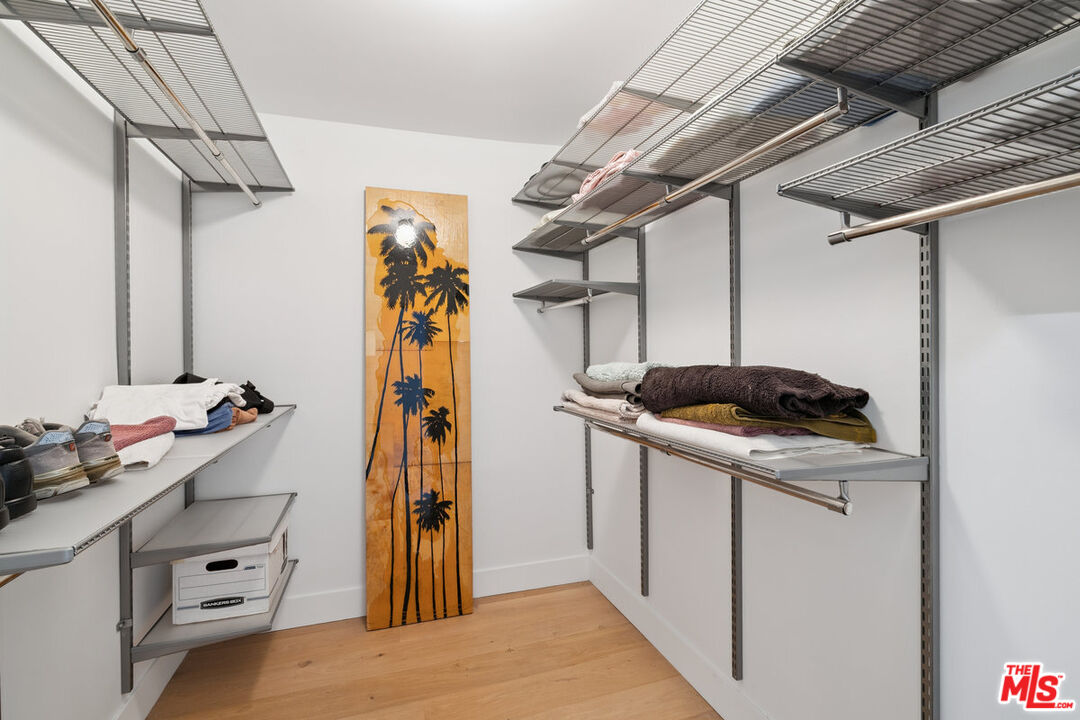 11687 Montana Ave Unit: 101