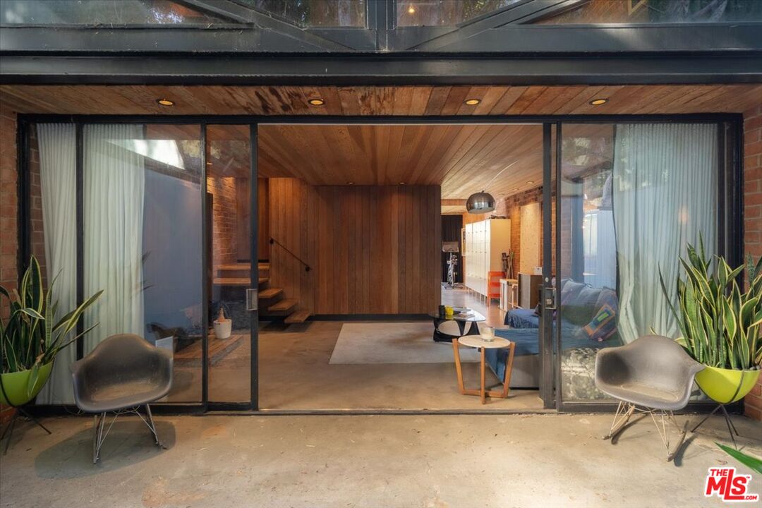 1570 La Baig Ave Unit: A