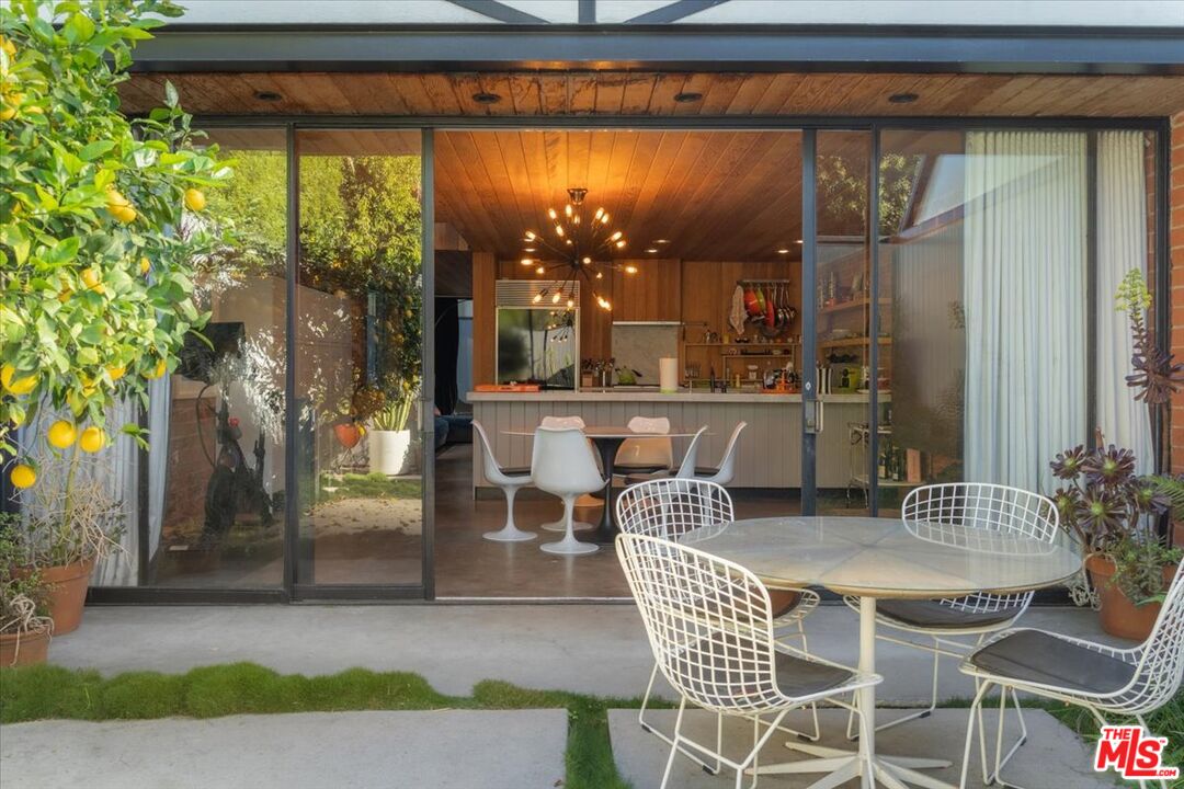 1570 La Baig Ave Unit: A