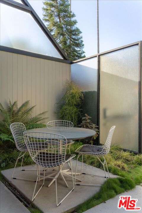 1570 La Baig Ave Unit: A