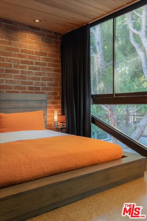 1570 La Baig Ave Unit: A