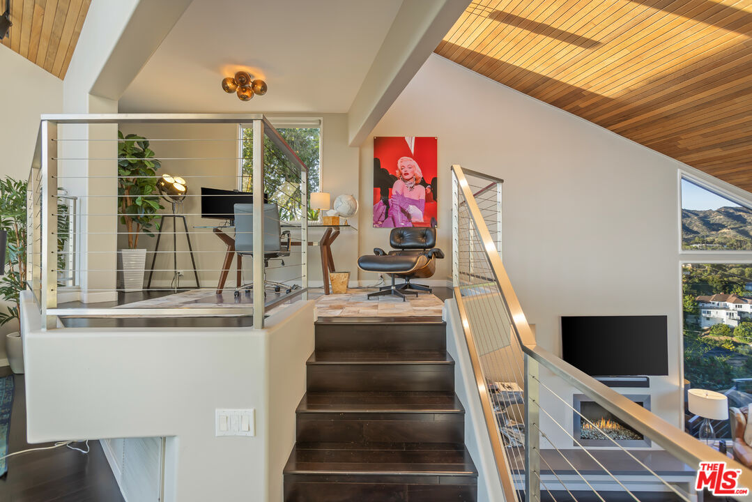 5682 Spreading Oak Dr