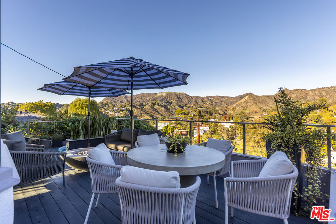 5682 Spreading Oak Dr