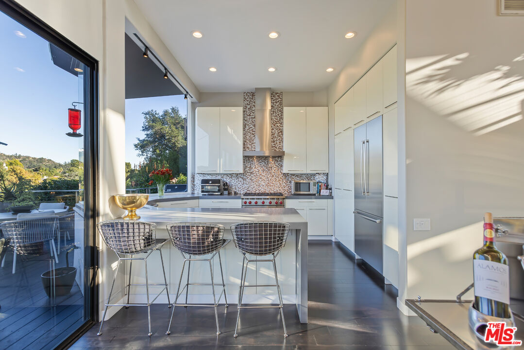 5682 Spreading Oak Dr