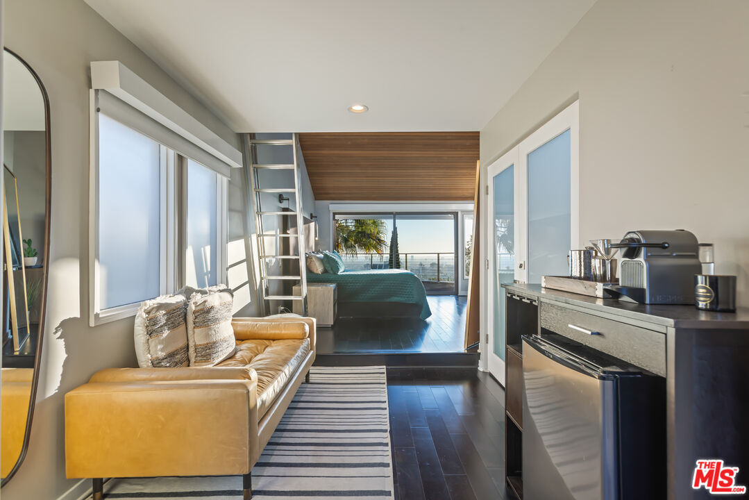 5682 Spreading Oak Dr