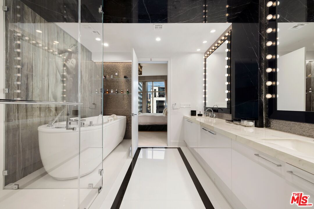 10776 Wilshire Blvd Unit: 403