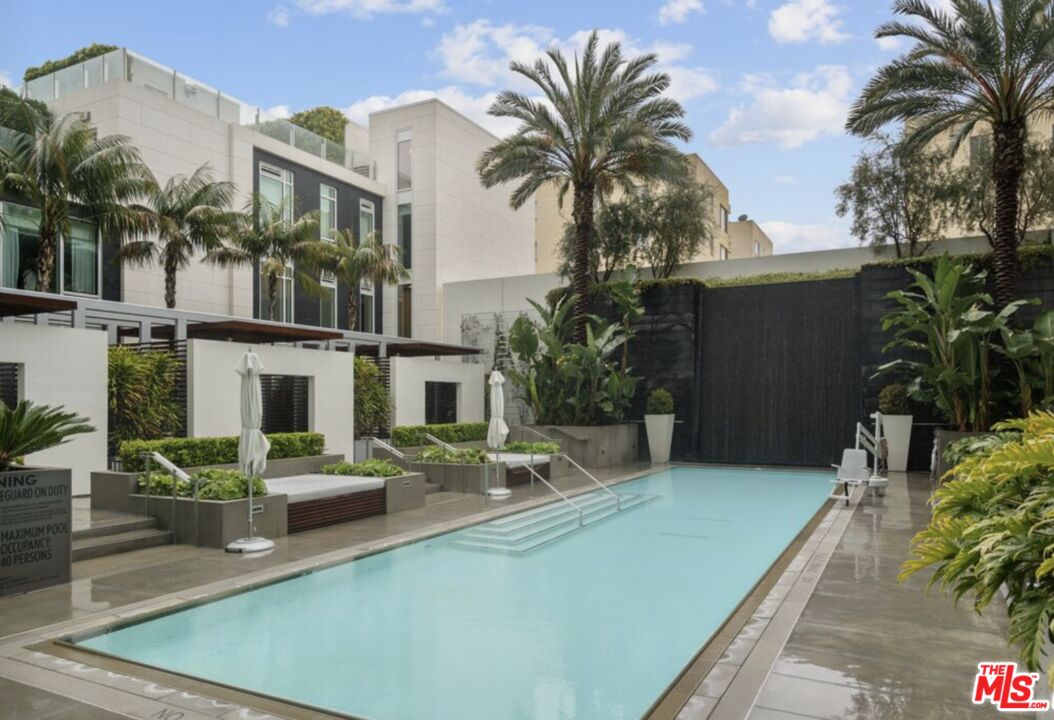 9000 W 3rd St Unit: 106