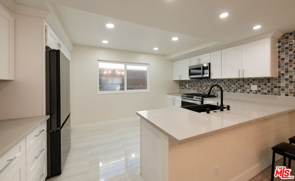 13206 Admiral Ave Unit: F