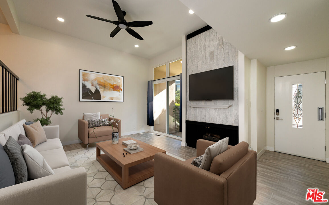 13206 Admiral Ave Unit: F