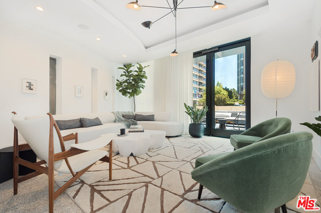 10777 Wilshire Blvd Unit: 501