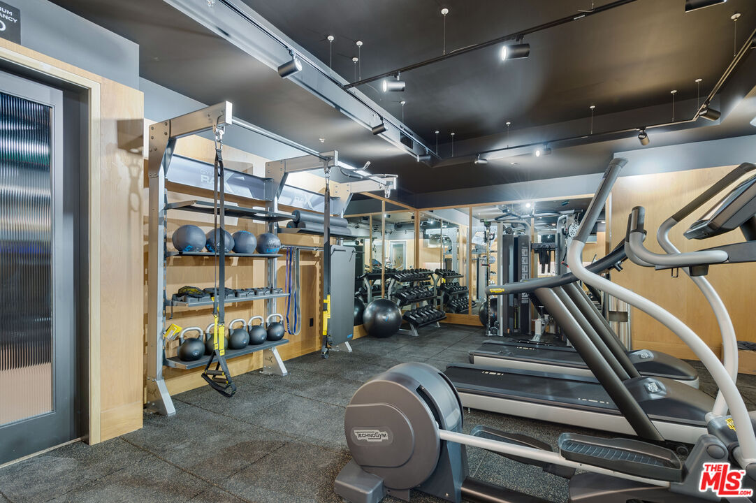 10777 Wilshire Blvd Unit: 501