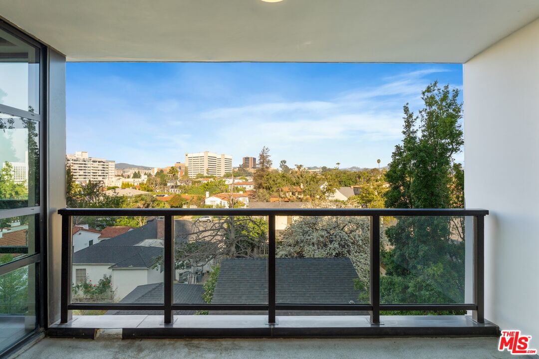 10777 Wilshire Blvd Unit: 501