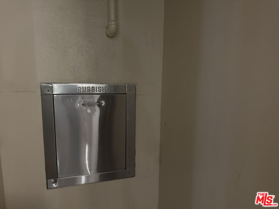 8614 Burton Way Unit: 302