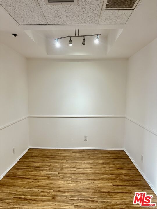 8614 Burton Way Unit: 302