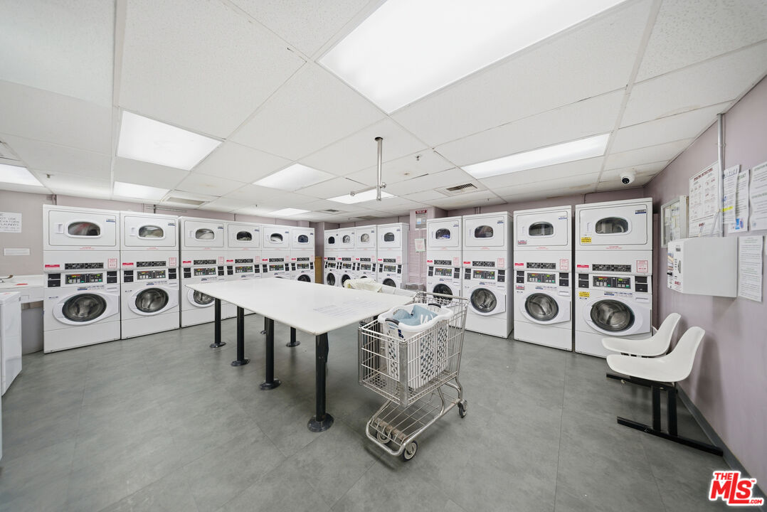 2160 Century Park Unit: 910