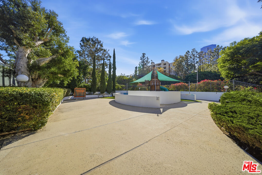 2160 Century Park Unit: 910