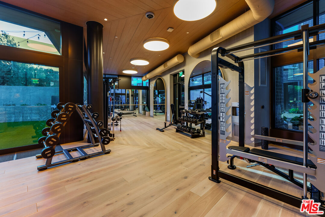 700 Broadway Unit: PH 822