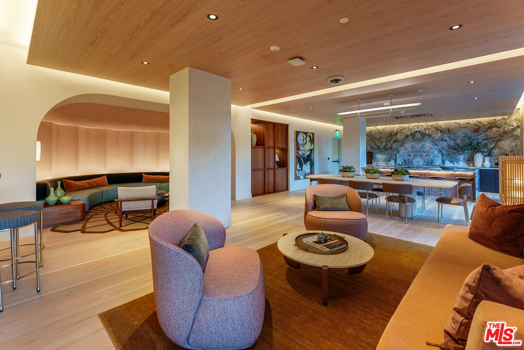 700 Broadway Unit: PH 722