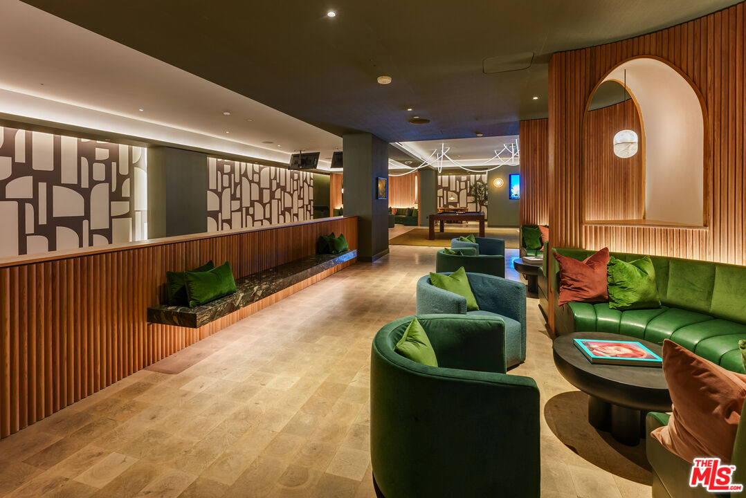 700 Broadway Unit: PH 801