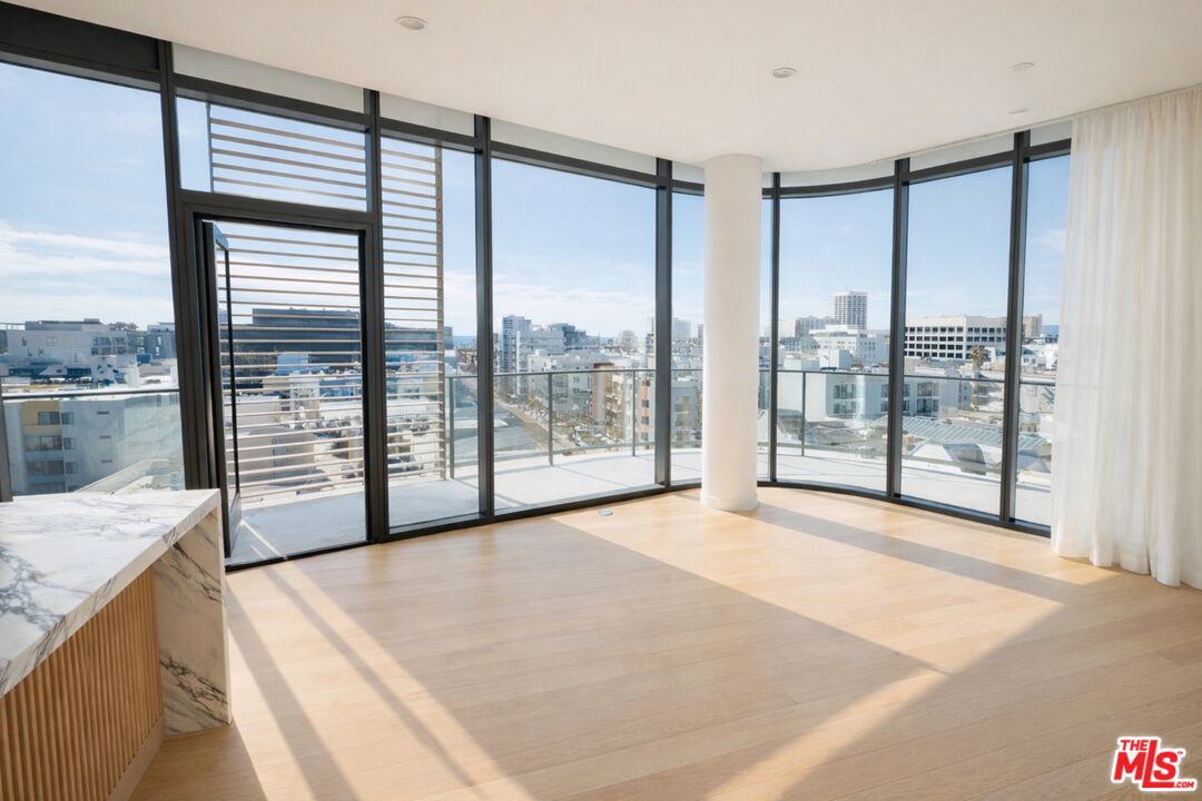 700 Broadway Unit: PH 801