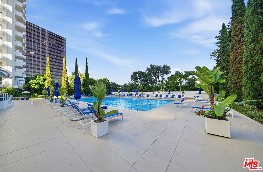 2160 Century Park Unit: 910