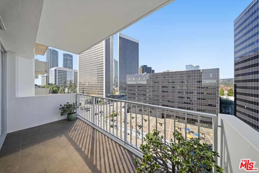 2160 Century Park Unit: 910