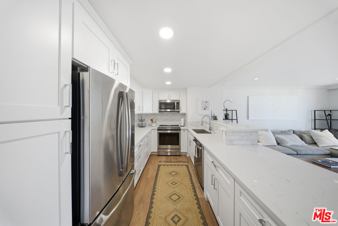 2160 Century Park Unit: 910