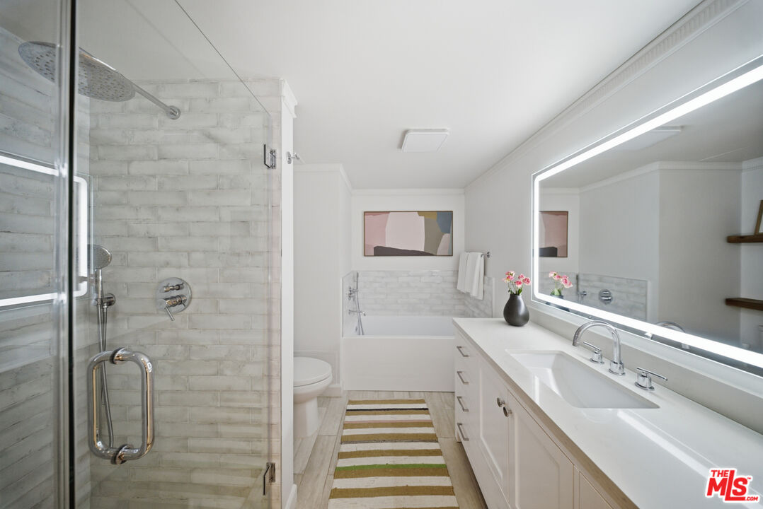 2160 Century Park Unit: 910