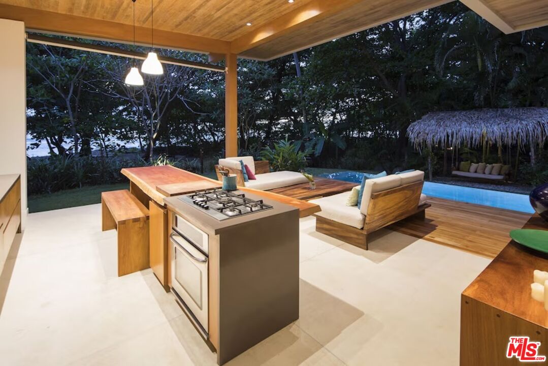 1 Santa Teresa Beach North, Costa Rica